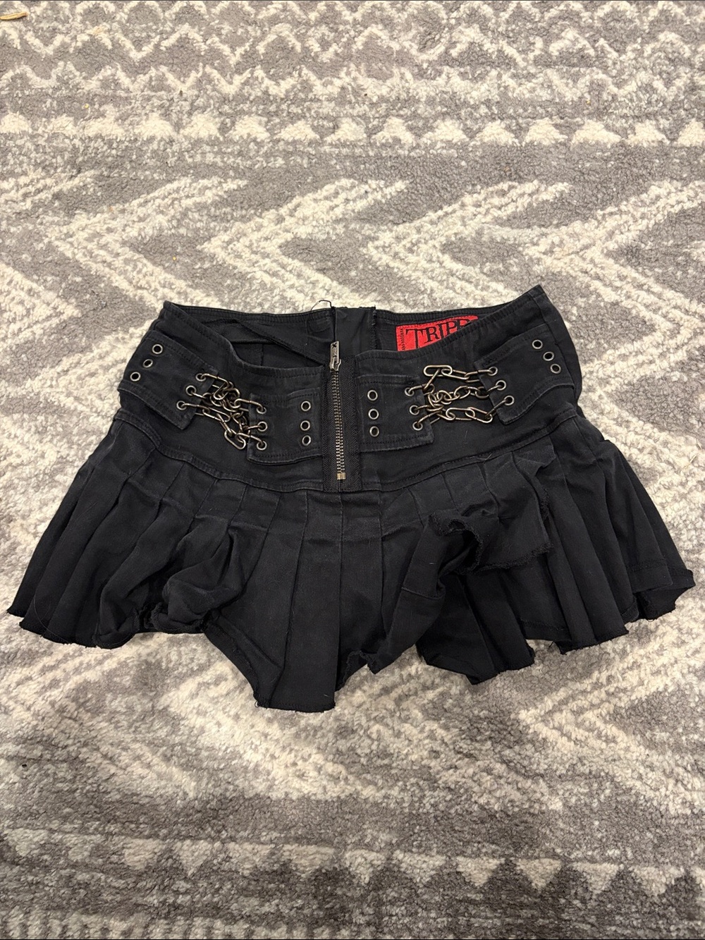 TRIPP Black Pleated Mini Skirt with Chain Detail SIZE M
